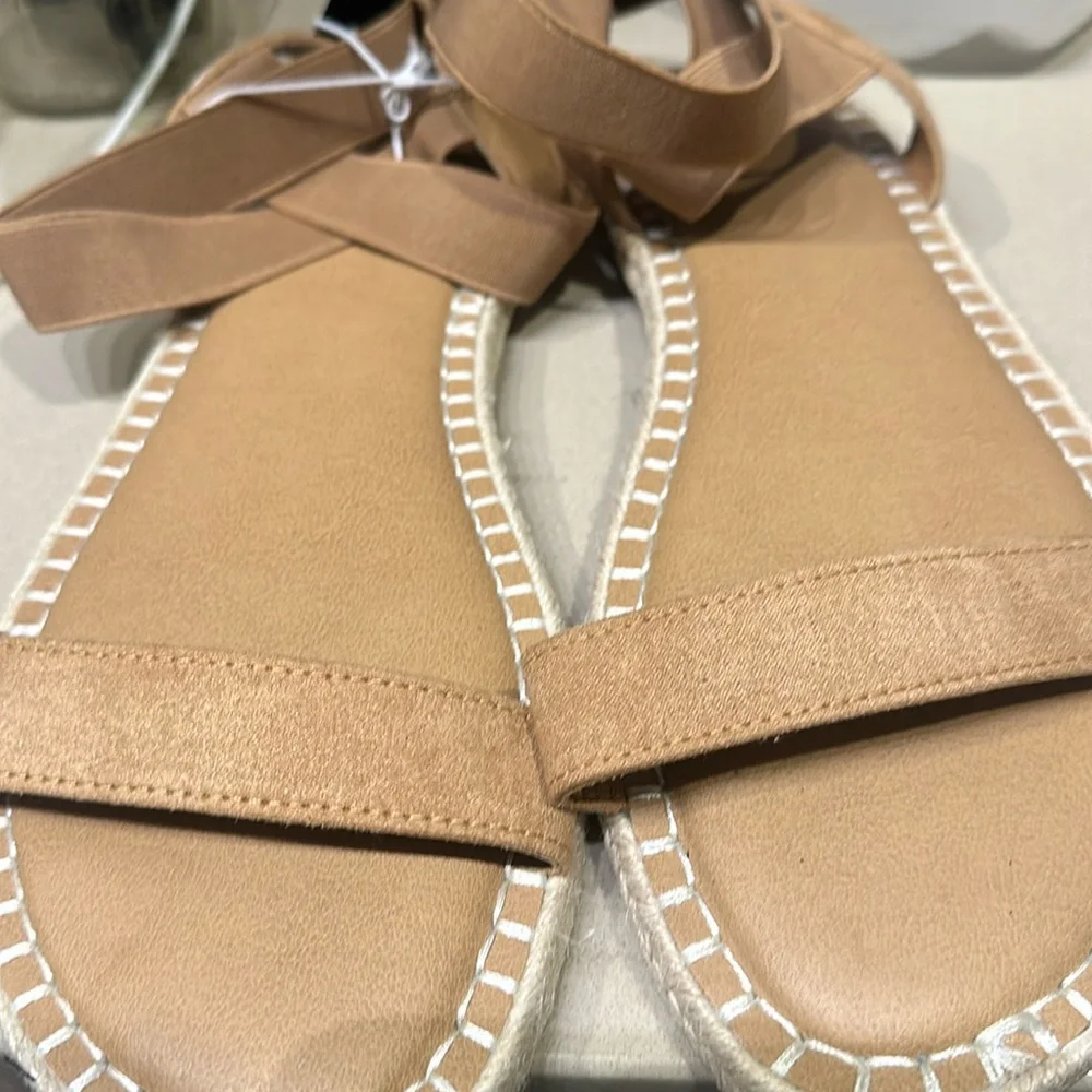 NWT Torrid Sandals - Picture 1 of 9